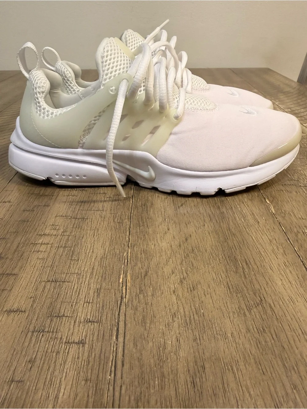 Nike Air Presto Triple White GS Sneakers 833875-100 Size 6Y